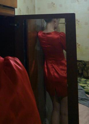 Красное коктельное праздничное платье2 фото