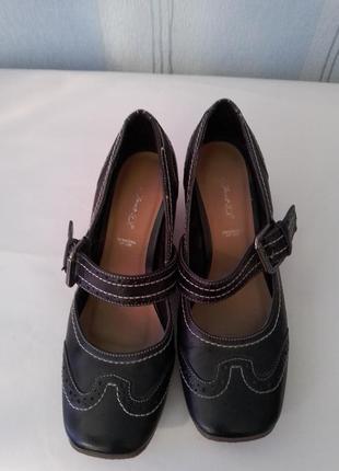 Кожаные классические туфли janet d.2 фото