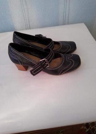 Шкіряні класичні туфлі janet d.3 фото