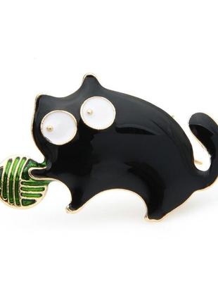 Чарівна брошка котик з клубком чорна brbf112021