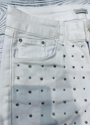 Белые  стрейчевые джинсы dishe большого размера со стразами6 фото