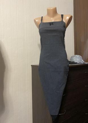 Шикарное серое платье миди с кружевом классика квадратный вырез