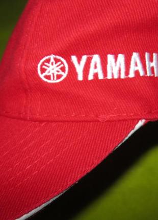 Червона кепка бейсболка  yamaha   /унісекс