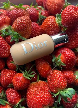 Тональний dior backstage face and body foundation