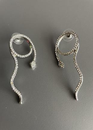 Серьги-змейки