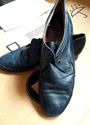Фірмові шкіряні туфлі lloyd