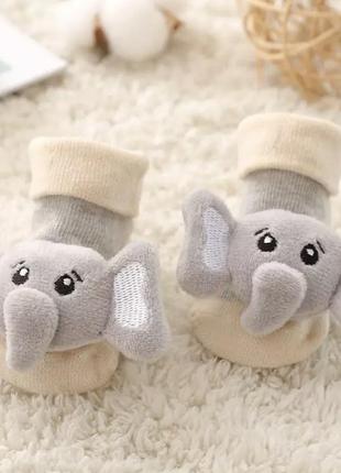 Носки для малышей с прорезиненной подошвой и погремушкой внутри