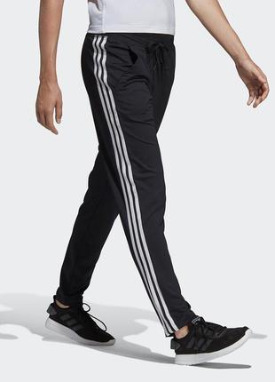 Женские спортивные штаны adidas