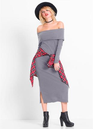 Хитовое  платье с открытыми плечами !