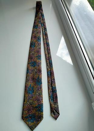 Чоловіча краватка з квітами