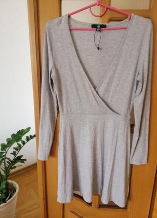 Базовое серое платье1 фото