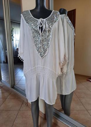 Эффектная вискозная с пайетками туника большого размера