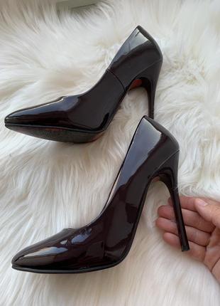 Туфлі бордові