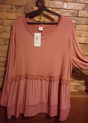 Футболка-туника.новая . р-р: 58(наш). цена-200грн.