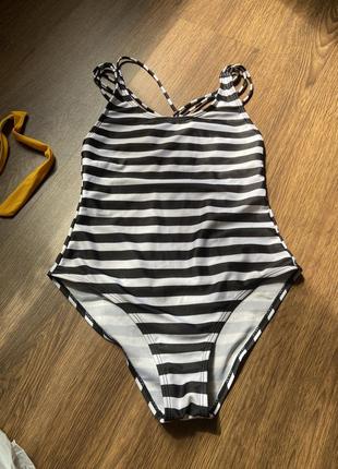 Цільний Купальник