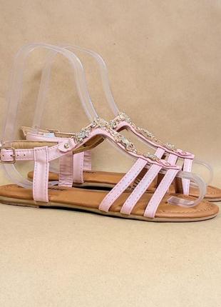 Пудровые розовые босоножки сандалии с камнями на плоской подошве3 фото
