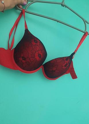 Бюстгалтер