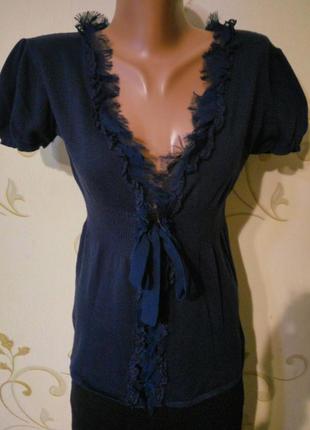 Интересная кофта кардиган накидка от silvian heach . нежная отделка шелк.