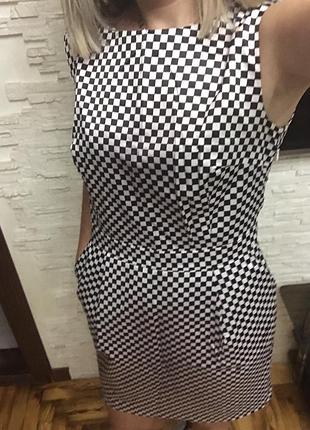 Фірмове плаття з-м