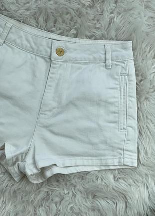 Белые плотные  джинсовые шорты 1+1=35 фото