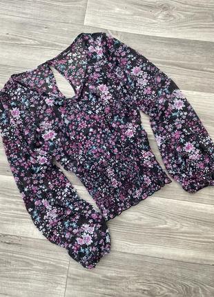 Стильная блуза с широкими рукавами и высокой талией в цветы4 фото