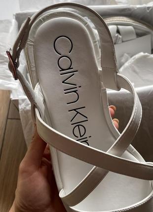 Calvin klein босоніжки білі сандалі літо кельвін кляйн4 фото