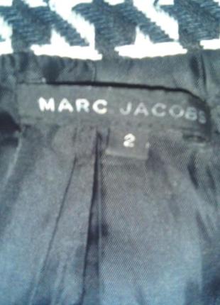 Коротенькое пальтишко-деми в гусиную лапку от маrc jacobs5 фото