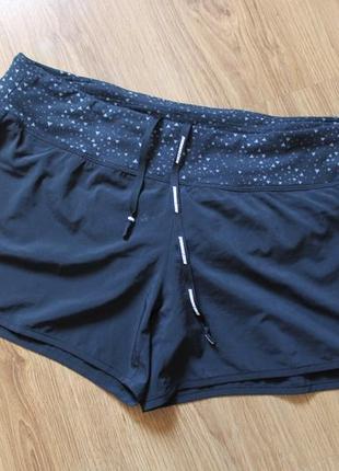 Легкі бігові спортивні шорти nike running