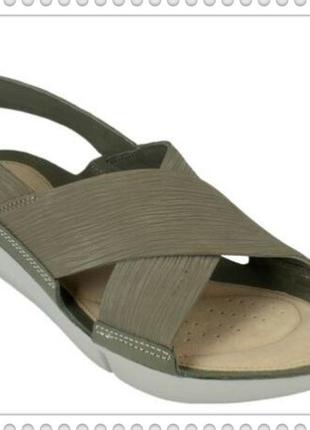 Р.37, 38.5,39,  clarks  женские  кожаные босоножки оригинал