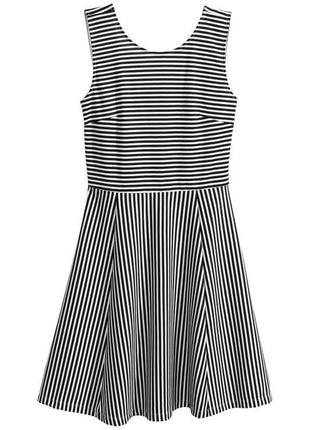 Стильне трикотажне плаття h&m.англія.р л uk 12/14