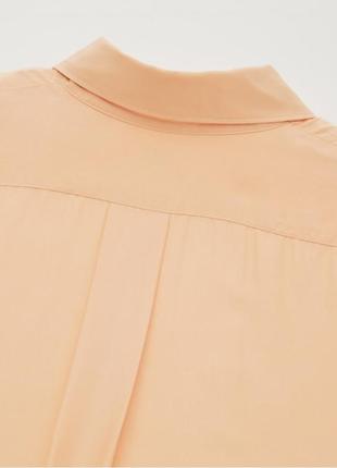 Светло-оранжевое платье-рубашка  uniqlo u4 фото