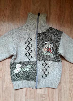 Свитерок на мальчика 3-4 г