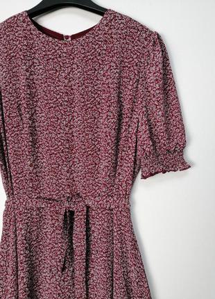 Расклешенное шифоновое платье с поясом и красивым рукавом6 фото