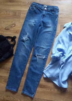 Класні джинси синього кольору з дірками, джинси з дірками, джинси river island1 фото