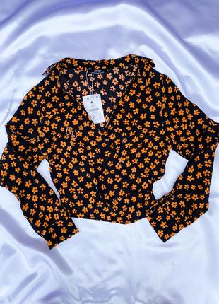 Шифонова блуза на запах з довгим рукавом в дрібні квіти bershka розмір s2 фото