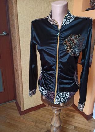 Атласная кофта