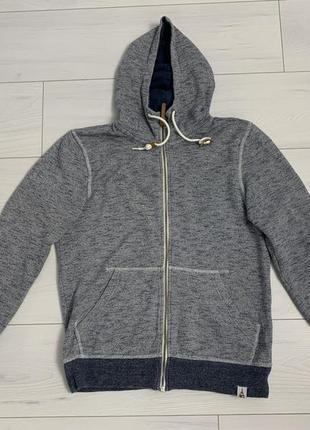 Батнік, фірмова мастірка