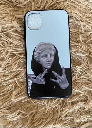 Чехол на айфон 11