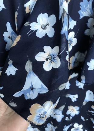 Синяя блуза в цветочный принт2 фото