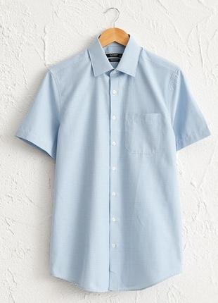 Біла чоловіча сорочка lc waikiki / лз вайкікі з кишенею на грудях, у синьо-блакитну клітку