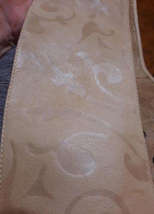Корсетный кожаный пояс с тиснением.4 фото