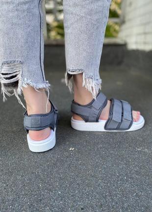 Adidas adilette sandals grey white, женские сандали адидас4 фото