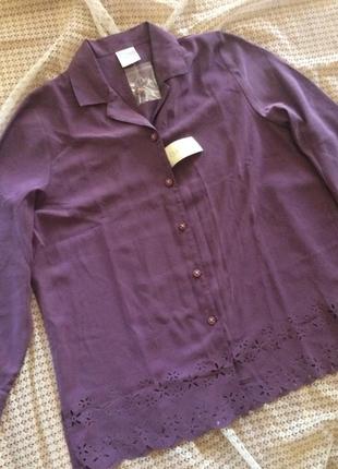 Красива фіолетова блуза з перфорацією великого розміру classics4 фото