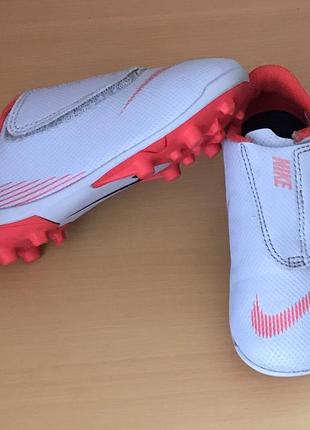 Nike 27 5 28p 16 5 17 760 70128404