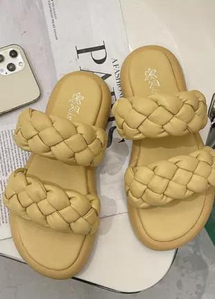 Удобные шлепанцы «косичка»