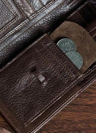 Чоловічий шкіряний коричневий гаманець вертикальний портмоне з натуральної шкіри5 фото