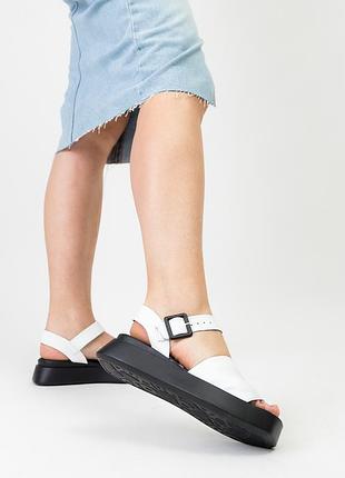 Босоножки кожаные белые на платформе 1429лz-а
