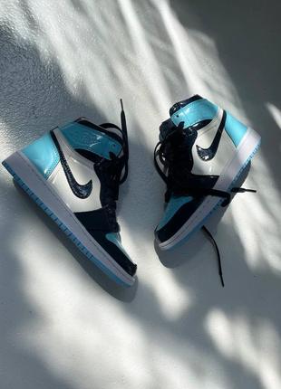 Женские кроссовки nike air jordan retro 1 high "patent blue" синие. женская обувь кожа. наложка8 фото