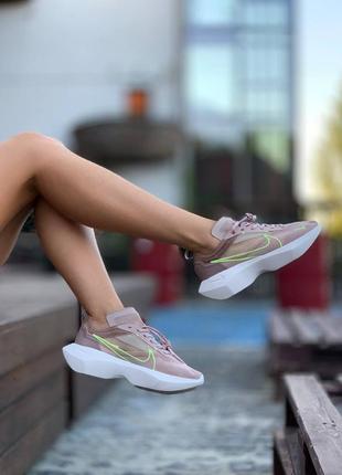 Жіночі стильні літні кросівки nike vista lite fossil stone/barely volt1 фото