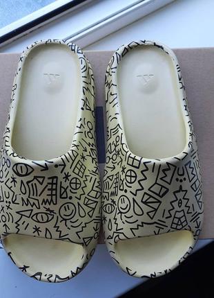 Adidas yeezy slide graffiti custom3 фото